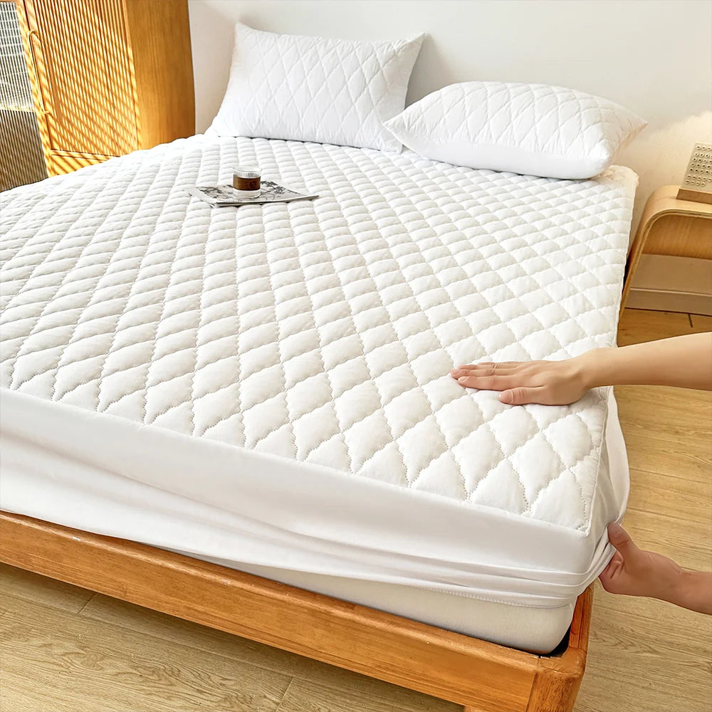 Anqianny Waterproof Mattress Protector – Breathable, Anti-Dust Mite & Bacteria-Resistant