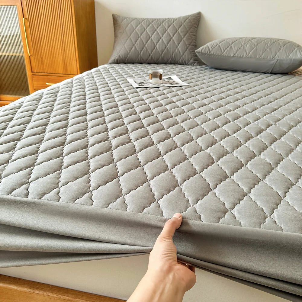 Anqianny Waterproof Mattress Protector – Breathable, Anti-Dust Mite & Bacteria-Resistant